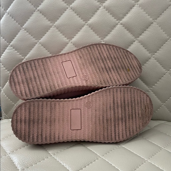 Suede material platform sneakers - Picture 7 of 8